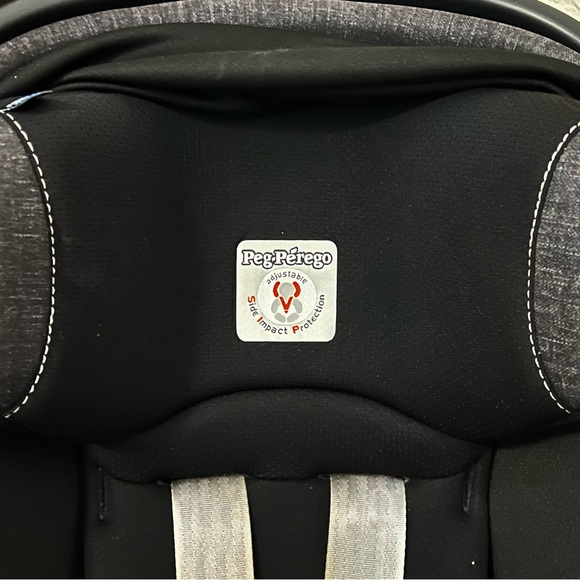 Peg Perego Primo Viaggio 4-35 Nido Infant Car Seat in Onyx - Picture 2 of 12